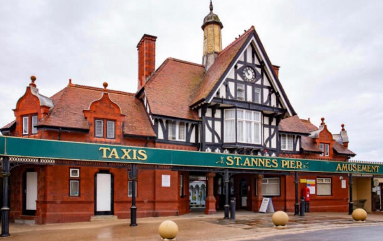 34Three Lytham St Annes Exterior foto